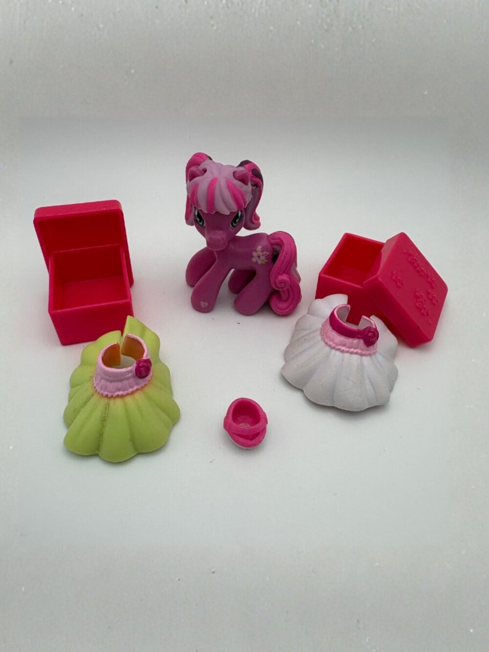 My Little Pony (MLP) Mini Cheerilee Ponyville Hair w/ Skirts & Boxes (SKU:501TO)